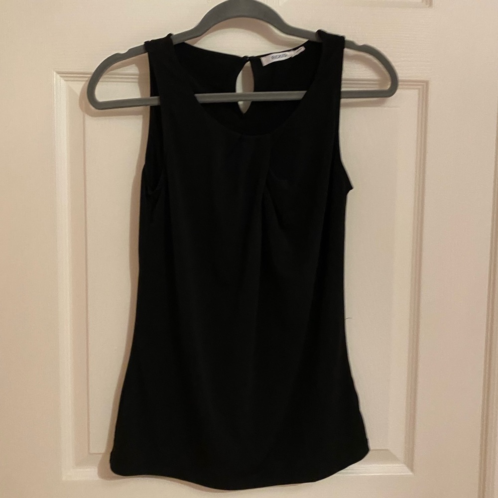 Feel Confident |Ricki's | Sleeveless Pleated Blouse Top w/ Keyhole Back